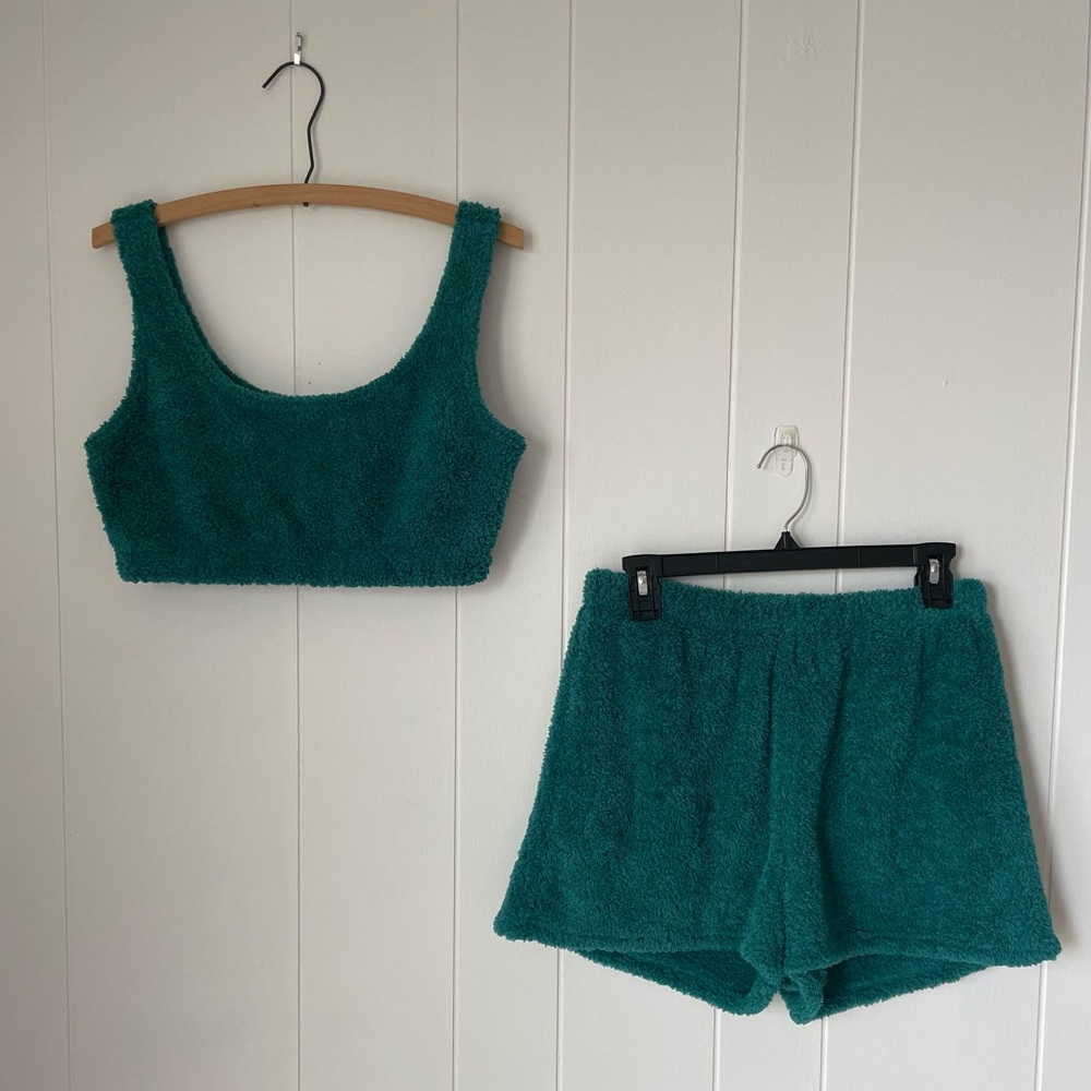 LALA Sleepwear short set. Size M. Plush Fleece Super Soft Comfortable